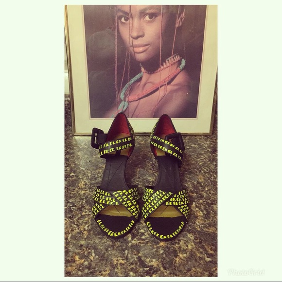 ER Designs hand painted heel. Name: Caution - Picture 1 of 2